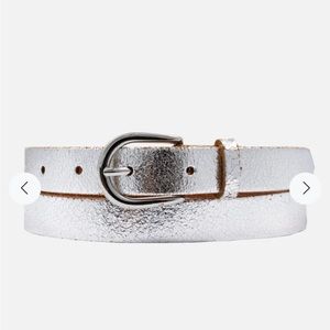 Amsterdam Heritage Women’s Metallic Silver Leather Belt Size M